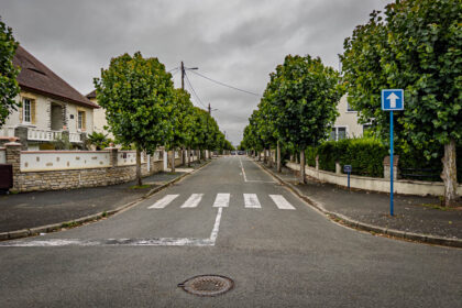 Straight Ahead – Rue Sans Nom, Ouistreham